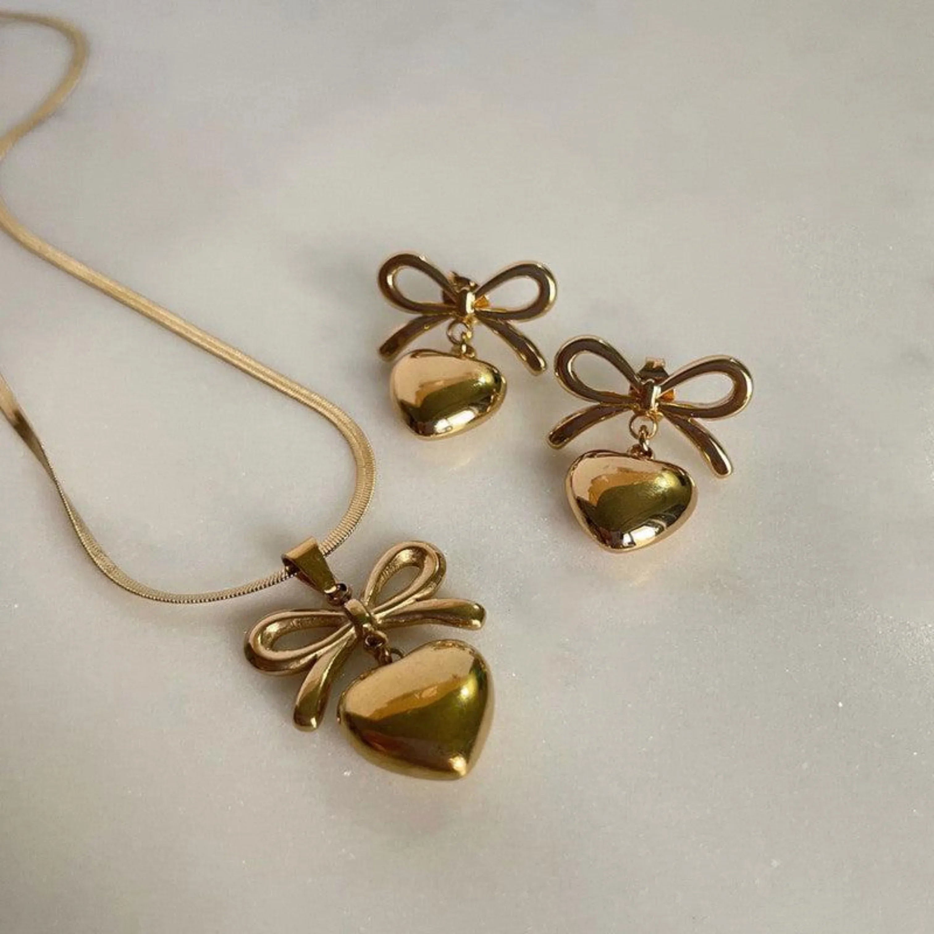 Bow know combo - Thecharmingcharms09