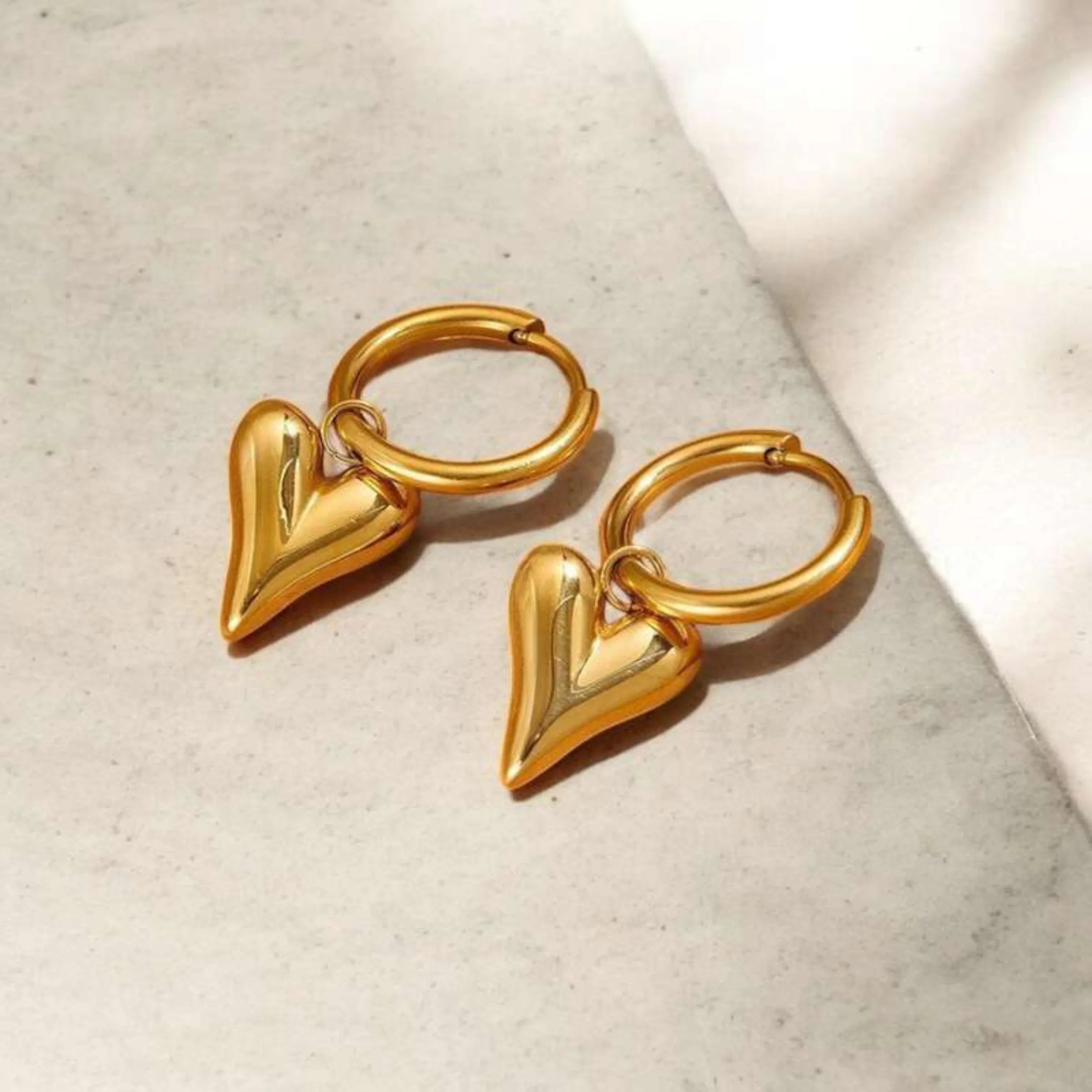 Golden Heart Hoops - Thecharmingcharms09